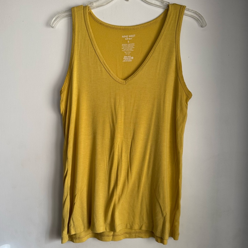 Nine West Women’s Yellow V-Neck Tank Top